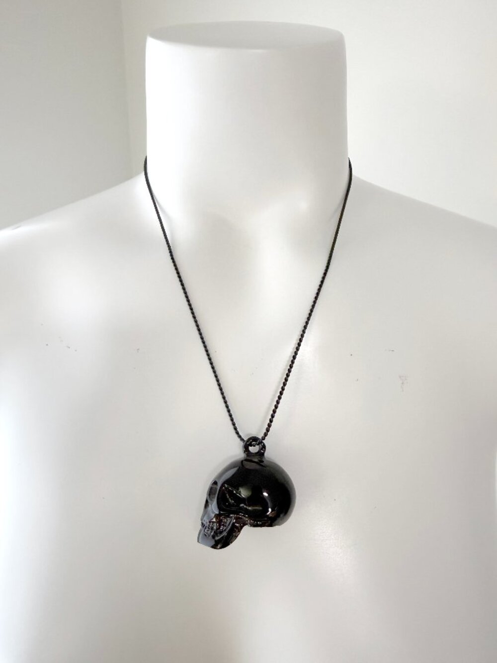 Authentic Thomas Wylde Black Skull Chain Necklace (**VERY heavy)